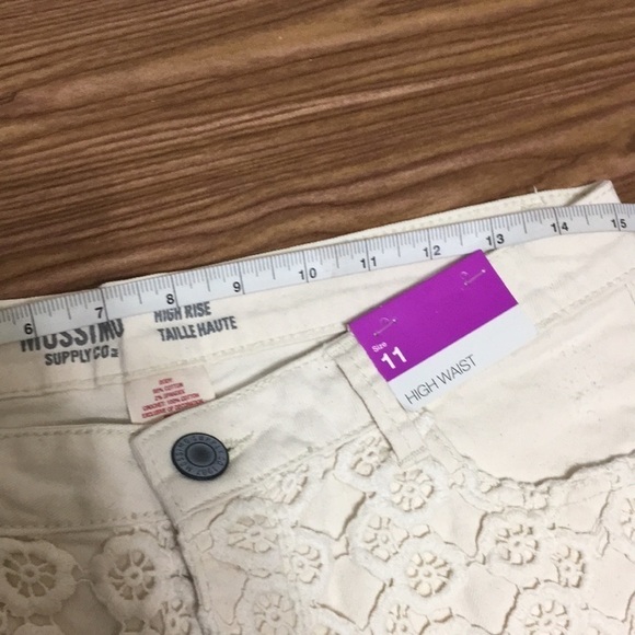 Mossimo Cream Crochet High Waist Shorts - Picture 3 of 11